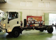  Isuzu ra mắt mẫu xe tải hạng trung F-series 