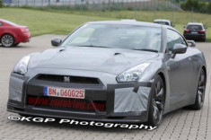  Nissan GT-R phiên bản nâng cấp lộ diện 