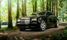  Rolls-Royce Phantom Coupe phiên bản ‘trầm hương’ 
