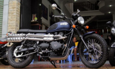  Triumph Scrambler 2014 cập cảng Sài Gòn 