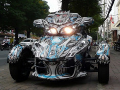  Airbrush trên Can-Am Spyder RT limited ở Sài Gòn 