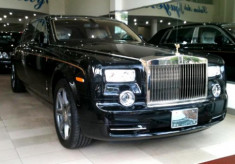  Rolls-Royce Phantom in hình rồng về Việt Nam 