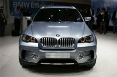  BMW chuẩn bị ra mắt xe hybrid mạnh nhất thế giới 