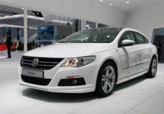  Volkswagen tung ra Passat CC R-Line 