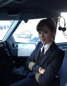 Hiếm hoi nữ phi công 9x gây sốt mạng xã hội vì tài sắc vẹn toàn