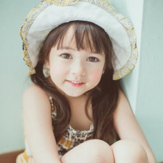 Cô bé 5 tuổi có gương mặt hoàn hảo nhất Thái Lan lớn lên có còn xinh xắn?