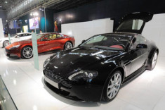  Aston Martin dính lỗi vì phụ tùng giả từ Trung Quốc 