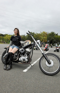  Những chiếc Harley-Davidson hầm hố cùng kiều nữ Nhật 