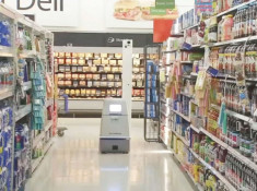 Walmart dùng robot khiến khách hàng lo sợ ‘cứ tưởng robot xâm lăng’