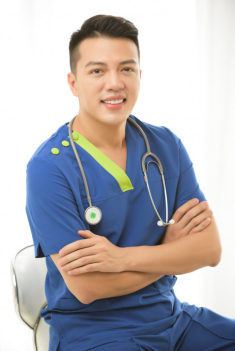 Bác sĩ “nam thần” và lời khuyên phẫu thuật thẩm mỹ dành cho giới trẻ