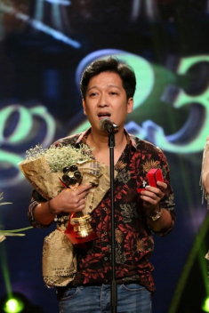 Cầu hôn Nhã Phương chuyện quan trọng cả đời người mà Trường Giang ăn mặc cẩu thả như thế này đây