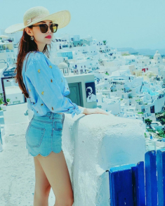#CELEBICON 17/7: Hè nóng mắt với màn Minh Hằng khoe chân, Khánh Linh khoe thân, chỉ có Kỳ Duyên là kín đáo đến lạ thường