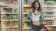 Muốn sexy như Minh Tú thì phải học hỏi cách lộ nội y tinh tế của cô nàng