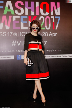 VIFW 2017: Thảm đỏ ngày cuối đã vơi bớt đầm dạ hội ‘um sùm’