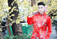Chàng hot face Sài Thành- Quốc Thắng diện áo dài đỏ rực rỡ đón Tết