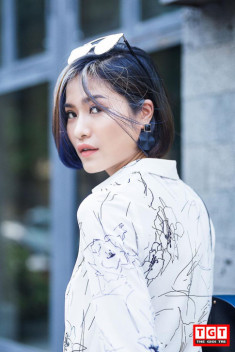 MC “Cà Phê Sáng” Mai Trang với trang phục năng động 