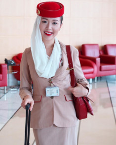Nữ tiếp viên hàng không gốc Việt sống ở Dubai và du lịch vòng quanh thế giới