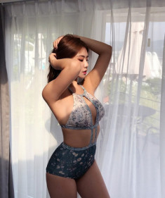 Gái Hàn mũm mĩm, bốc lửa, sexy thế này, ai chả mê