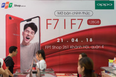 OPPO F7 giá cao lại có cái kết bất ngờ trong ngày đầu mở bán: mỗi phút trôi qua lại có 23 người mua.