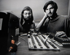 Tại sao Steve Jobs từng bị sa thải ở Apple? Và bằng cách nào ông đã quay trở lại để cứu công ty?