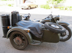  Sidecar chạy bằng ‘xăng gỗ’ 