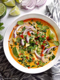 Soup rau Curry Thái - món ăn cho người ăn chay