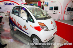  Xe cảnh sát Tata Nano 