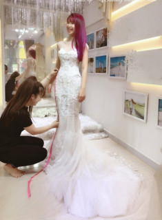 Bí mật đằng sau những mẫu váy cưới đẹp nức lòng của sao Việt