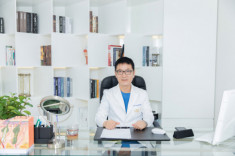 Bác sĩ da liễu hàng đầu Hàn Quốc Dr. Min nhận xét về thị trường làm đẹp Việt Nam