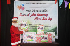 Cùng FC Bích Phương san sẻ yêu thương mùa Giáng sinh