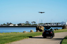 Xe tuần tra tự hành kết hợp với drone không người lái đầu tiên trên thế giới