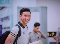 Chân dung em út Đội tuyển U23 Việt Nam: đẹp trai, cao 1,85m và nụ cười “mê mệt”