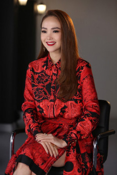 Minh Hằng tranh giải “Nghệ sĩ Đông Nam Á xuất sắc nhất” tại MTV EMA 2018