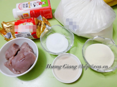 Bữa sáng nhẹ nhàng với bánh mì gối nhân khoai môn