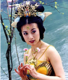 Công chúa của Tây Du Ký: Đi khách đại gia, ngoại tình với Trương Quốc Lập bị bắt tại trận?