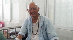 Diễn viên Lê Bình tâm sự sau thông tin mắc ung thư phổi: “Có gì đâu! Cứ lạc quan mà sống”