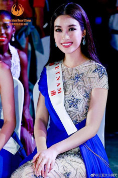 Đỗ Mỹ Linh bứt phá ngoạn mục, đứng đầu bảng bình chọn Miss World 2017