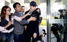 Lee Seo Won tài tử Hàn 21 tuổi chính thức lên tiếng sau bê bối quấy rối tình dục, dùng dao đe dọa sao nữ