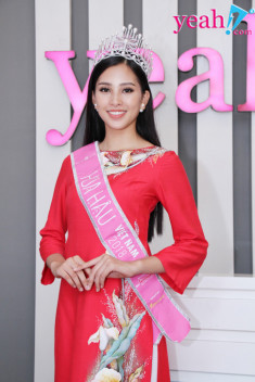 Tân Hoa hậu Việt Nam 2018 - Trần Tiểu Vy: “Phẫu thuật thẩm mỹ là điều bình thường, xấu chỗ nào thì sửa chỗ đó”
