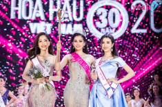 Top 3 Hoa hậu Việt Nam 2018 giao lưu cùng độc giả
