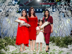 Vân Hugo xinh đẹp tựa công chúa tuyết ở Vietnam Kids Fashion Week