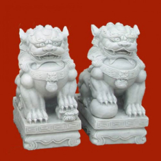 Bày kỳ lân sai cách, linh vật cắn ngược lại chủ nhà