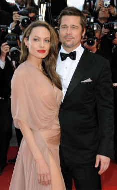 Brad Pitt ‘đốt’ nửa gia tài để giải quyết ly hôn với Angelina Jolie