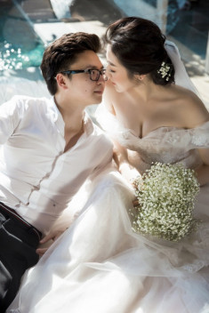 Cận kề ngày cưới, Á hậu Tú Anh tung bộ ảnh tuyệt đẹp bên ông xã điển trai
