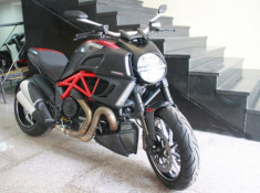  Ducati Diavel Thái Lan có giá 667 triệu đồng 