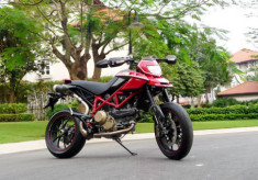  Ducati Hypermotard 1100 EVO SP đầu tiên tại Việt Nam 