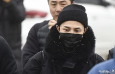 G-Dragon trùm khăn áo kín mít trong ngày nhập ngũ