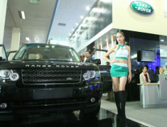  Giảm 500 triệu cho Range Rover tại Việt Nam Motor Show 