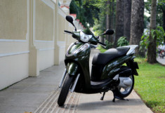  Honda SH300i - sự khác biệt của scooter phân khối lớn 