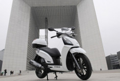  Kymco People 300 GTi - đối thủ SH 300i tại châu Âu 